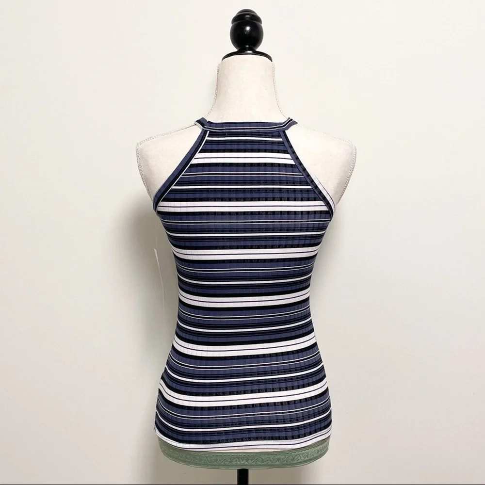 Wishful Park Ribbed Stripe Key Hole Sleeveless Tank NWT Juniors Small Racerback - Picture 5 of 7